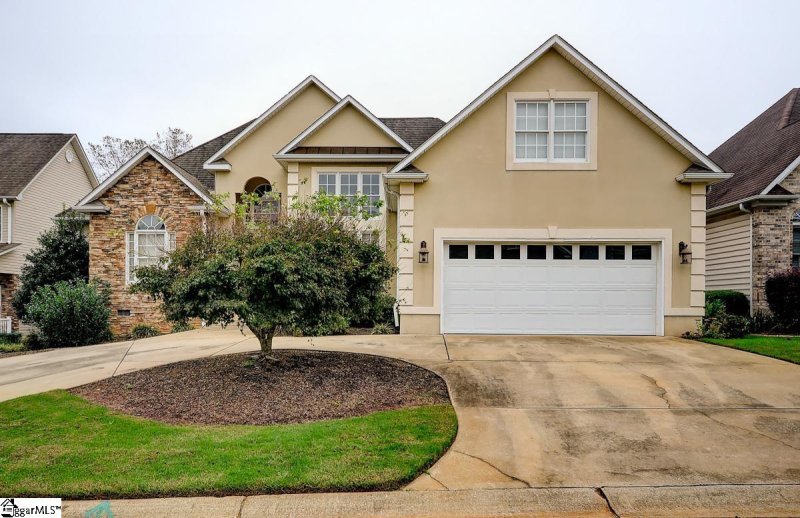 Property image 2 at 14 Magnolia Place Court, Simpsonville, SC 29681