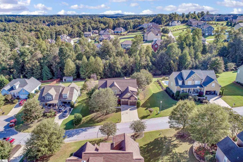 Property image 2 at 122 Elevation Court, Greer, SC 29651-2110