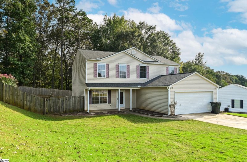 Property image 2 at 2 Pasture Place, Simpsonville, SC 29681