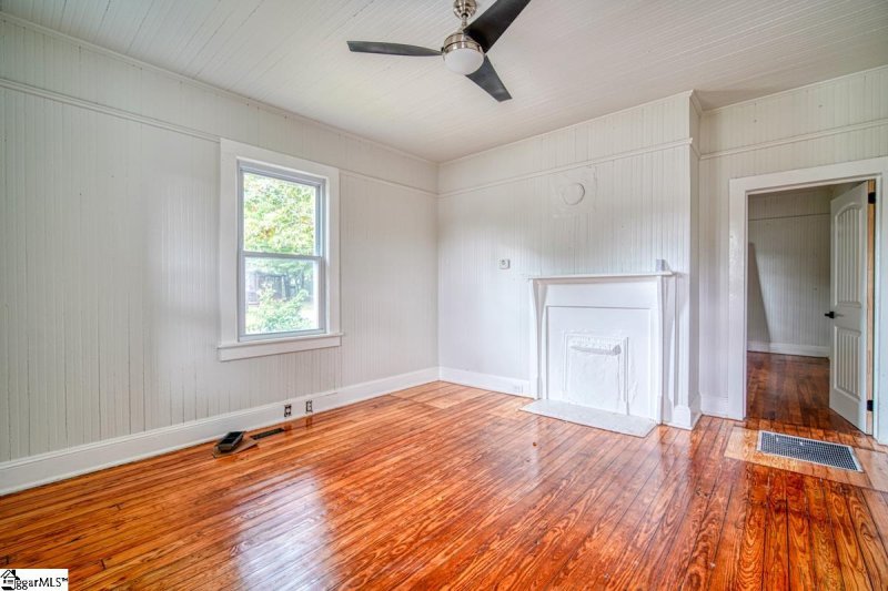 Property image 4 at 427 Sloan Street, Spartanburg, SC 29303