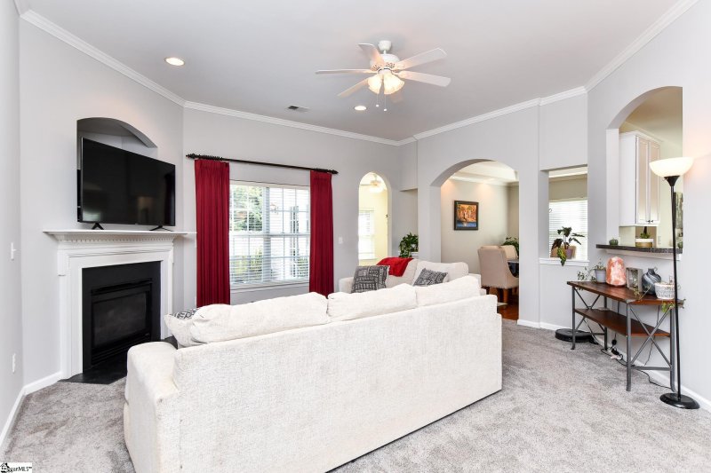 Property image 5 at 5 Coral Bell Court, Simpsonville, SC 29680