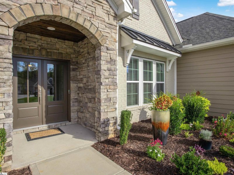Property image 2 at 408 Arborwalk Court, Simpsonville, SC 29681