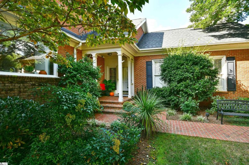 Property image 3 at 338 E Parkins Mill Road, Greenville, SC 29607