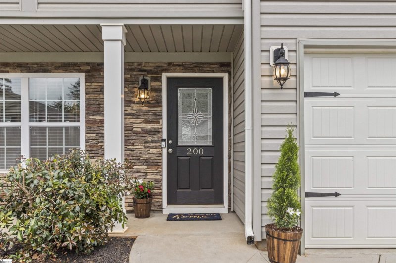 Property image 3 at 200 Willow Grove Way, Piedmont, SC 29672