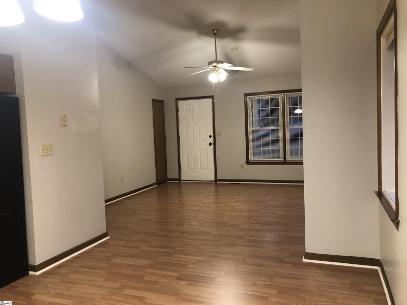 Property image 4 at 12 Cooperfield Avenue, Piedmont, SC 29673