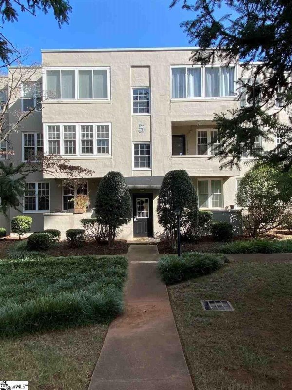 601 Cleveland 5E Street