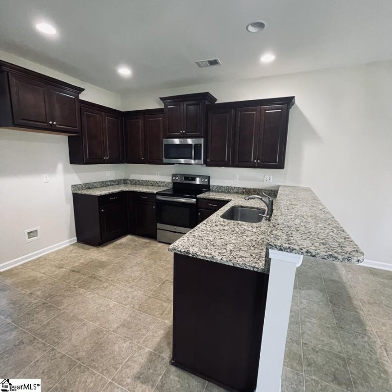 Property image 5 at 309 Autumn Glen Drive, Spartanburg, SC 29303