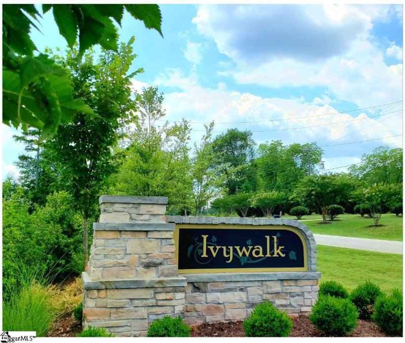 Property image 3 at 120 Marshfield Trail, Simpsonville, SC 29680