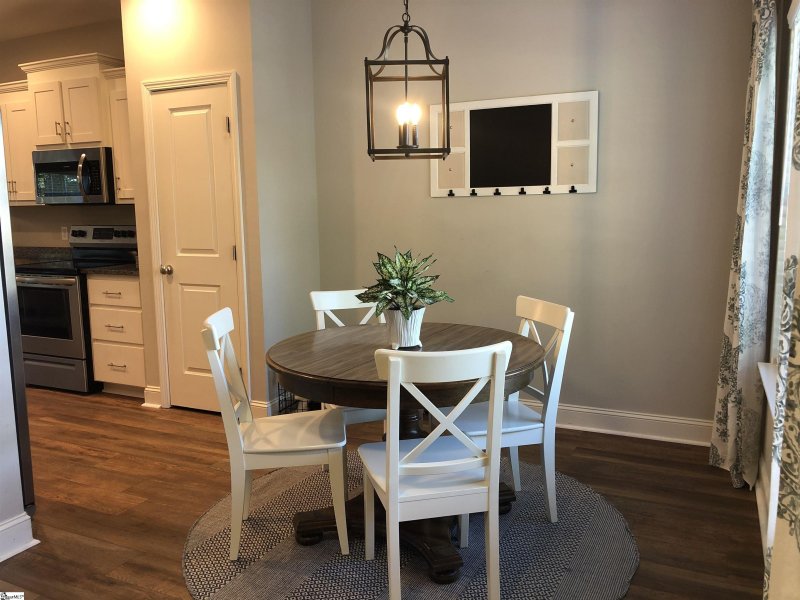 Property image 4 at 102 Village Court, Greer, SC 29651