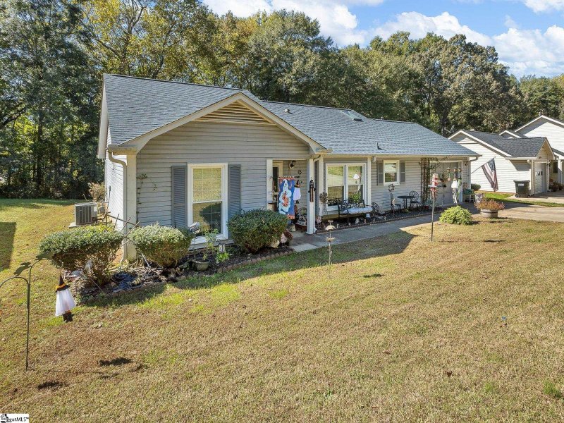 Property image 3 at 18 Boxelder Lane, Simpsonville, SC 29680