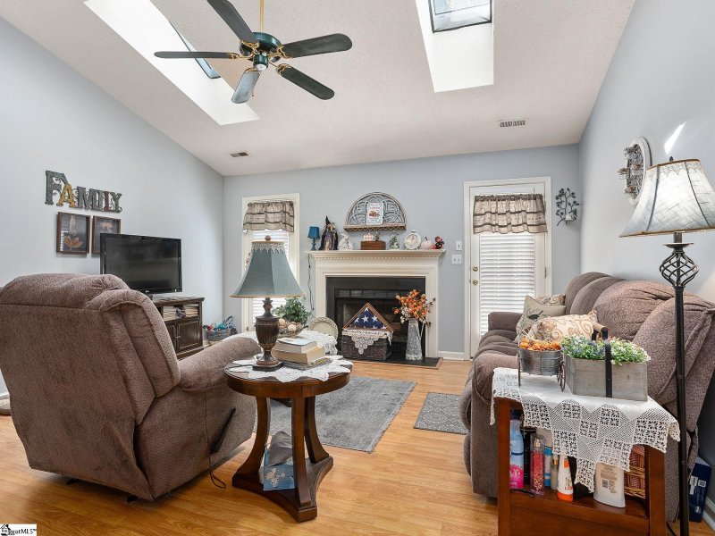 Property image 5 at 18 Boxelder Lane, Simpsonville, SC 29680