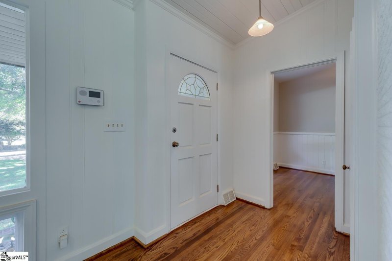 Property image 4 at 57 Lake Forest Drive, Greenville, SC 29609