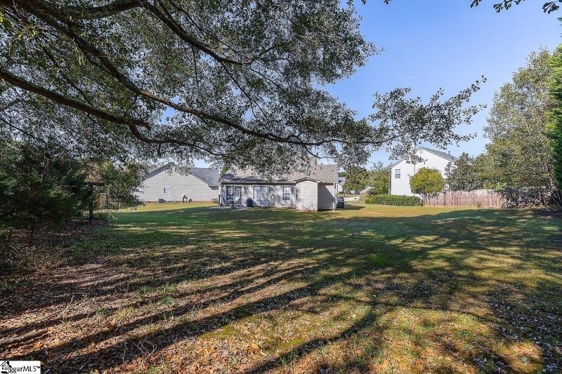 Property image 5 at 7 Pinellas Court, Simpsonville, SC 29680