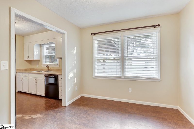 Property image 5 at 34 Charterhouse Avenue, Piedmont, SC 29673