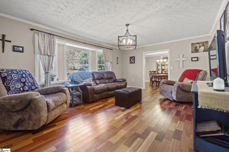 Property image 3 at 117 Kingswood Way, Easley, SC 29640