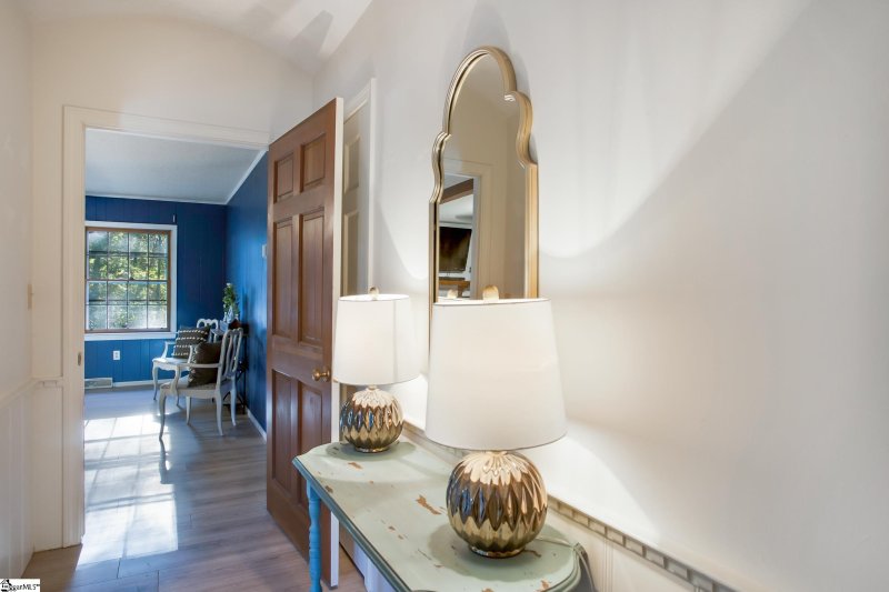 Property image 5 at 105 S Folkshire Court, Greenville, SC 29611-3068