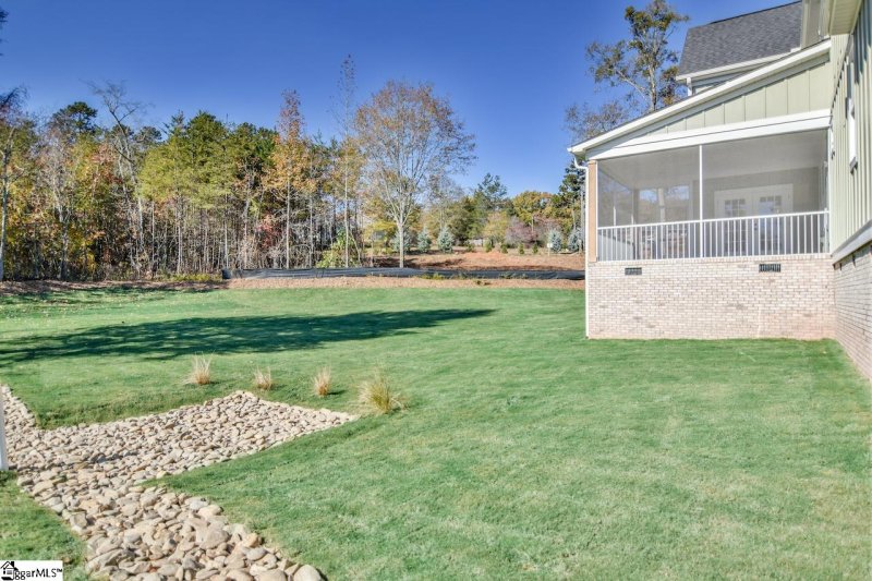 Property image 5 at 102 Pinelands Place, Travelers Rest, SC 29690