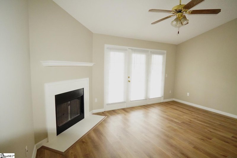 Property image 3 at 205 Pelham Square Way, Greer, SC 29650