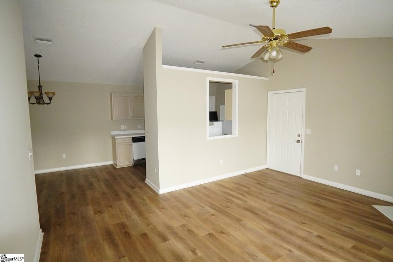 Property image 4 at 205 Pelham Square Way, Greer, SC 29650