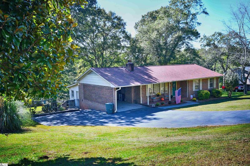 Property image 2 at 204 Norwood Street, Liberty, SC 29657