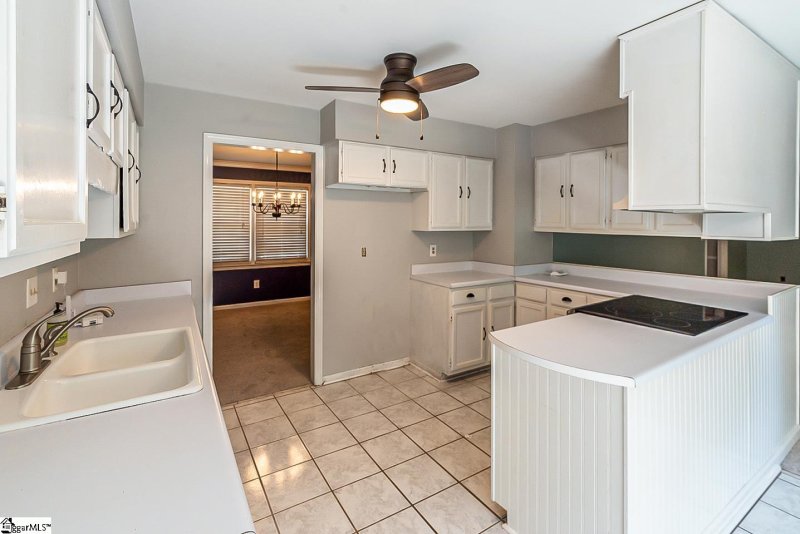 Property image 4 at 4709 Coach Hill Drive, Greenville, SC 29615