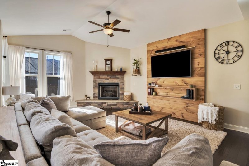 Property image 5 at 309 Stallion Road, Greenville, SC 29617-1243