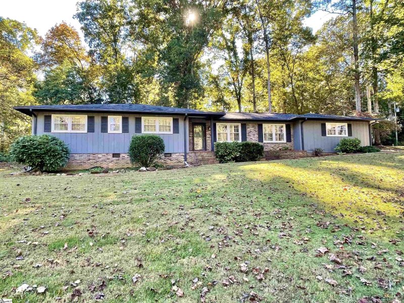 Property image 2 at 806 Griffin Mill Road, Pickens, SC 29671