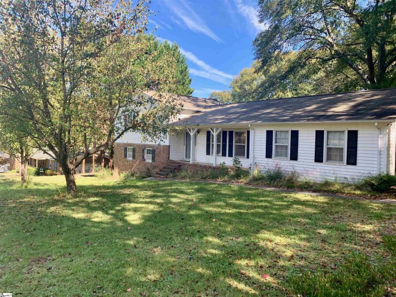 Property image 2 at 104 Galerie Drive, Easley, SC 29642