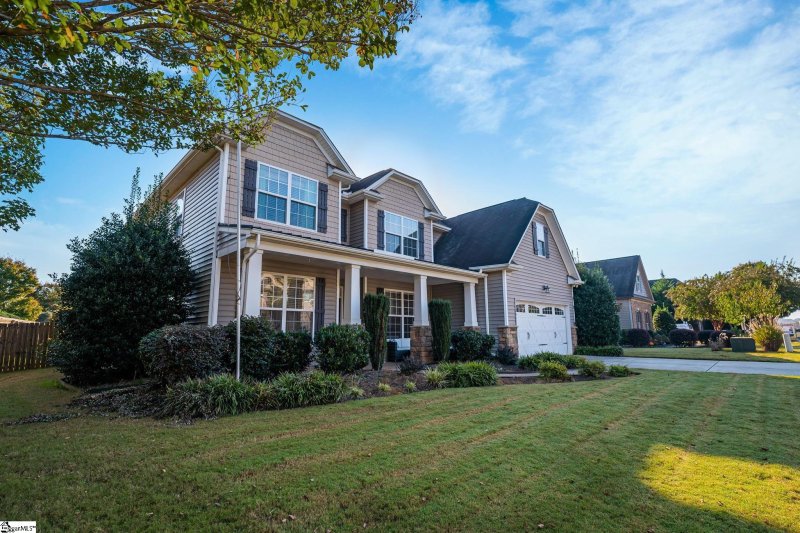 Property image 2 at 1 Windsor Creek Court, Simpsonville, SC 29681