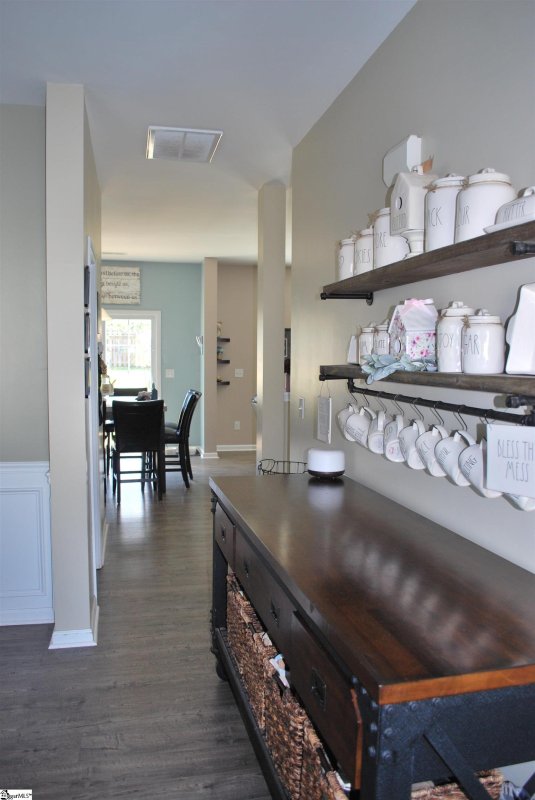 Property image 3 at 220 Elmhaven Drive, Simpsonville, SC 29681