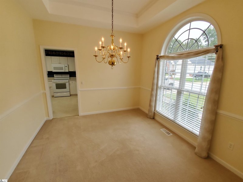 Property image 4 at 8 Pembark Lane, Simpsonville, SC 29681