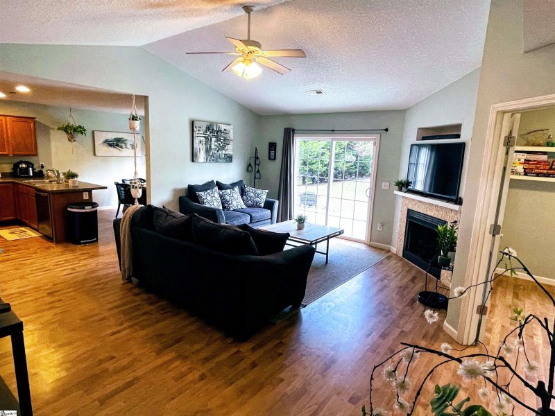 Property image 3 at 112 Baltic Avenue, Anderson, SC 29621