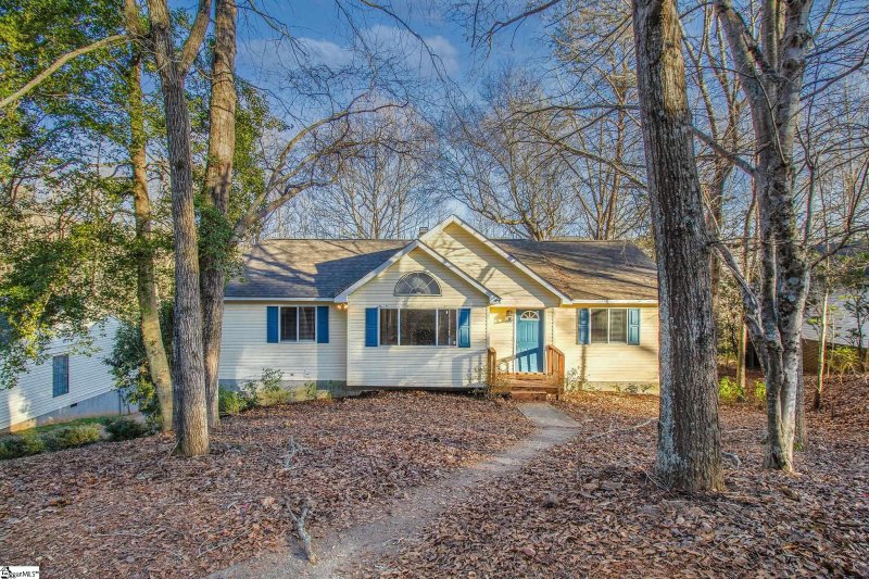 Property image 2 at 1607 winding Way, Taylors, SC 29687-4441