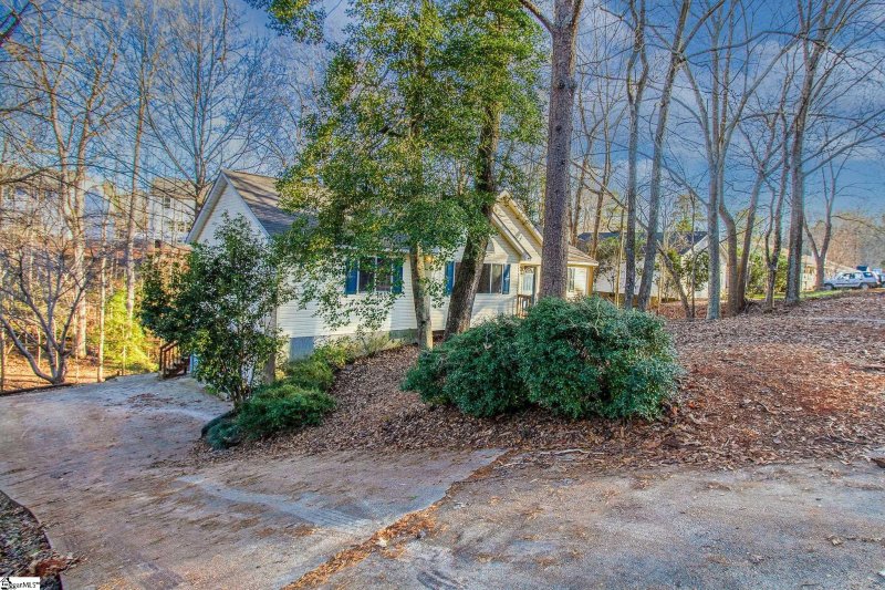 Property image 5 at 1607 winding Way, Taylors, SC 29687-4441