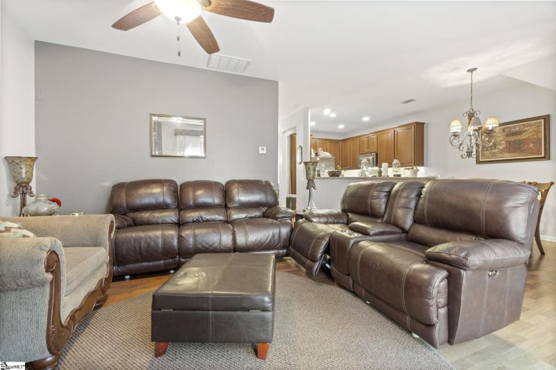 Property image 5 at 121 Pine Walk Drive, Greenville, SC 29651