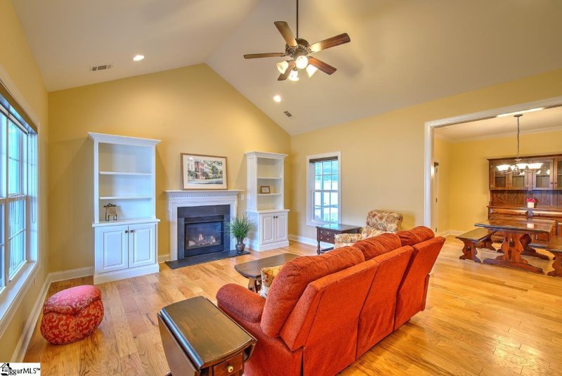 Property image 3 at 54 Hillsborough Drive, Anderson, SC 29621