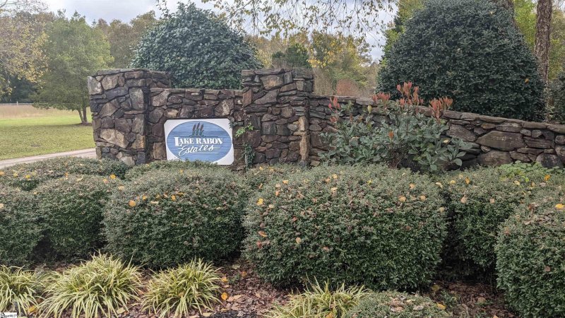 Property image 4 at 101 Indian Ridge Drive, Laurens, SC 29360