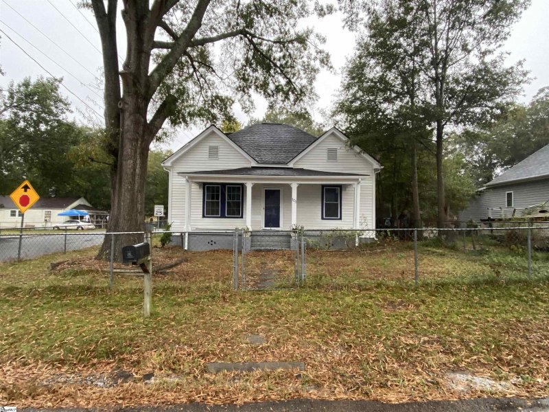 Property image 2 at 101 YMCA Street, Greenville, SC 29611