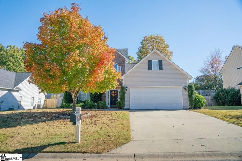 Property image 2 at 401 Cardinal Woods Way, Easley, SC 29642