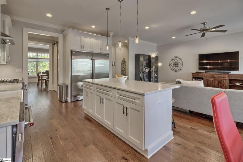 Property image 4 at 100 S Hudson Street, Greenville, SC 29601