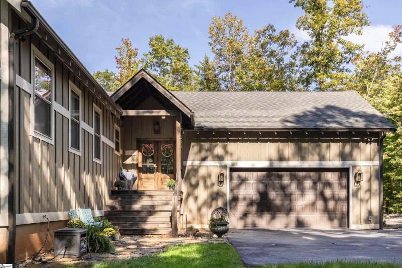Property image 3 at 311 Cliffside Trail, Pickens, SC 29671