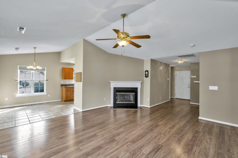 Property image 3 at 23 Hartwell Drive, Simpsonville, SC 29681