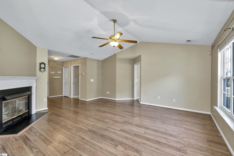 Property image 4 at 23 Hartwell Drive, Simpsonville, SC 29681