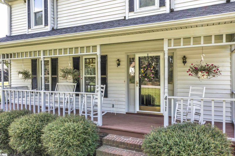 Property image 2 at 411 Syracuse Road, Easley, SC 29642