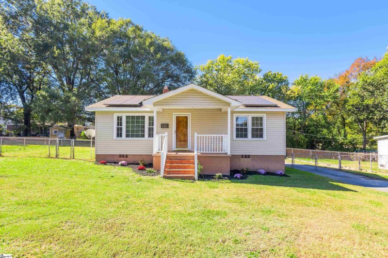 2002 W Blue Ridge Drive