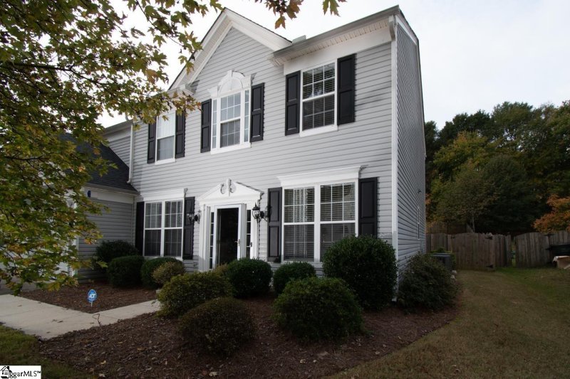 Property image 3 at 106 Collingsworth Lane, Greenville, SC 29615