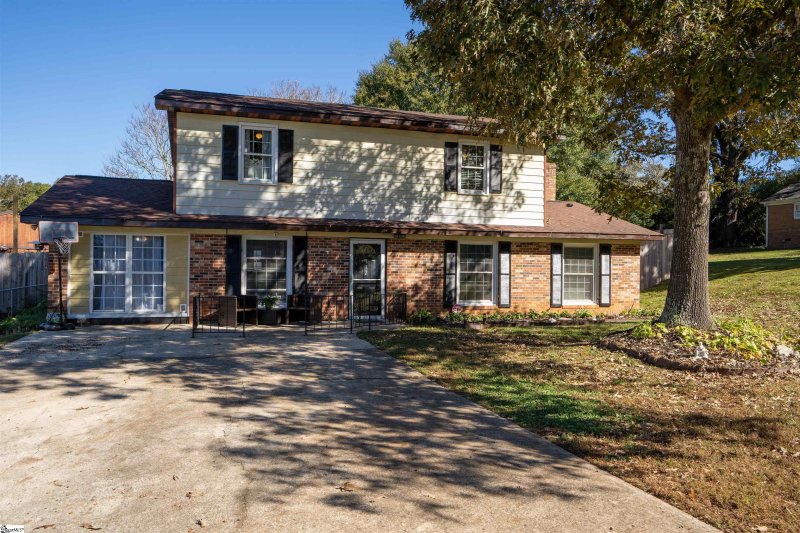 112 Golden Grove Circle