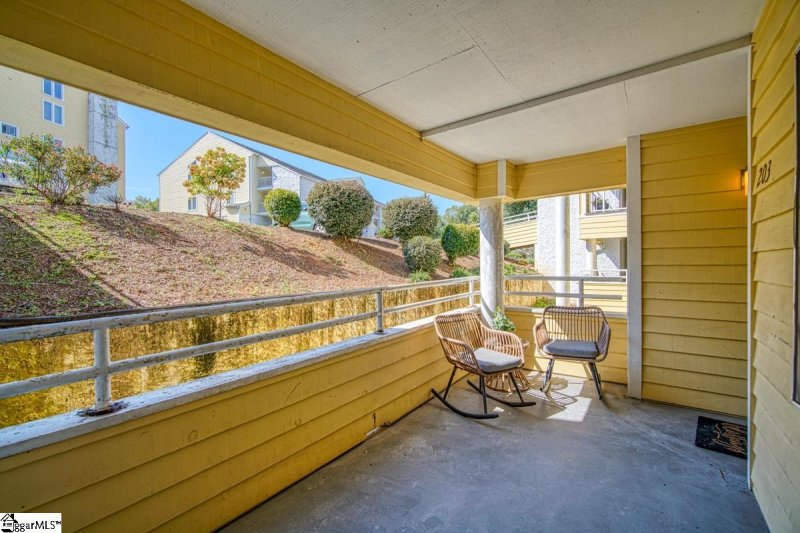 Property image 3 at 203 Northlake Drive, Anderson, SC 29625-5303