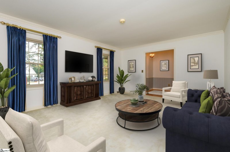 Property image 4 at 105 Belgrade Drive, Greenville, SC 29615