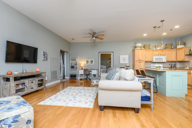 Property image 5 at 1001 S Church Street, Greenville, SC 29601